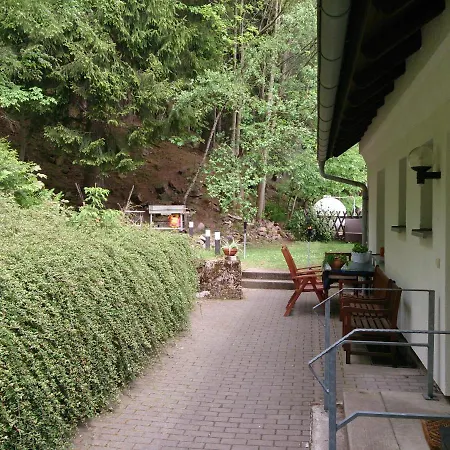 Ferienhaus Lutsche 아파트 *
