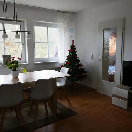 Ferienhaus Lutsche 아파트 *